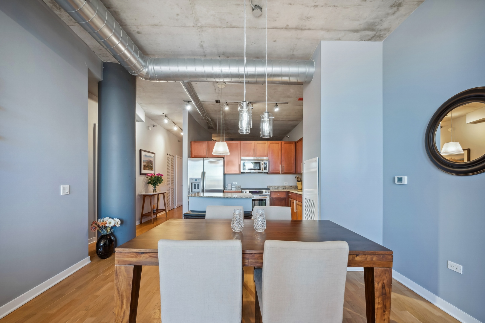 720 N Larrabee Street Unit: 1112