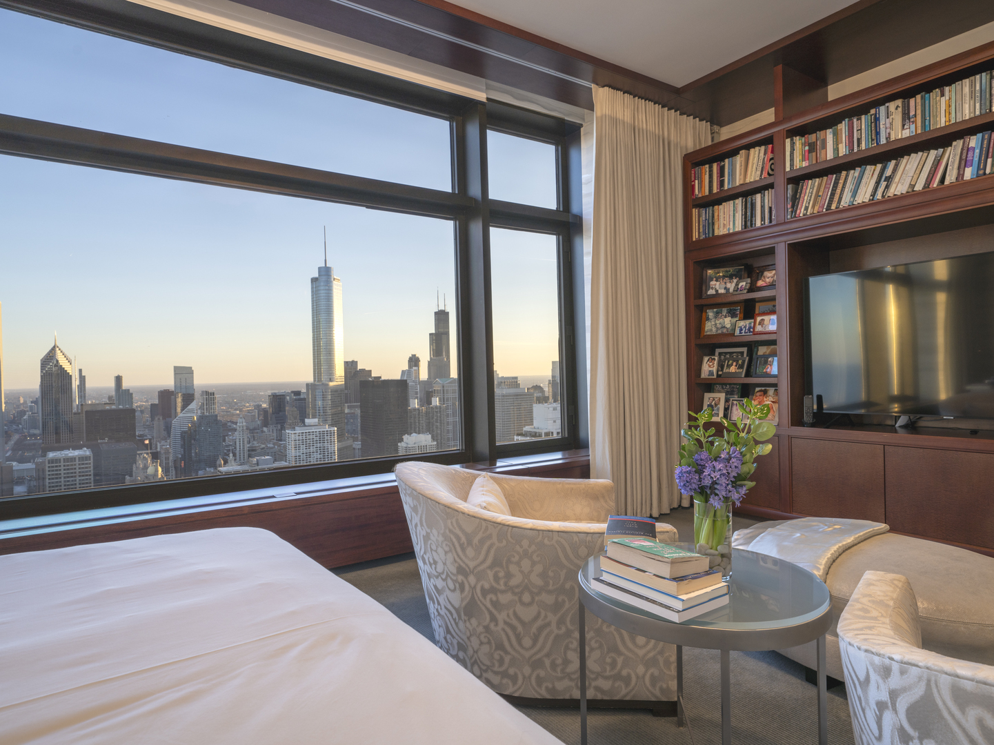 161 E Chicago Avenue Unit: 62S2