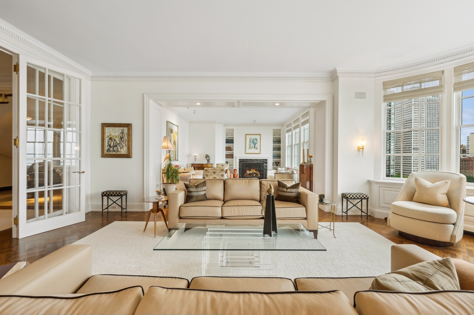 199 E LAKE SHORE Drive Unit: 10-11E