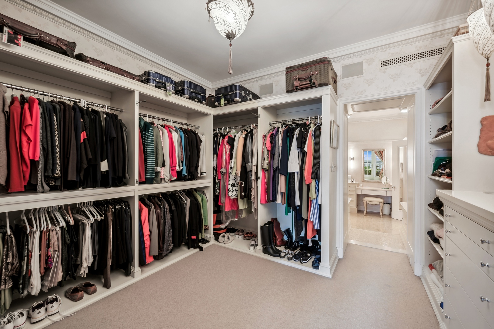 199 E LAKE SHORE Drive Unit: 10-11E