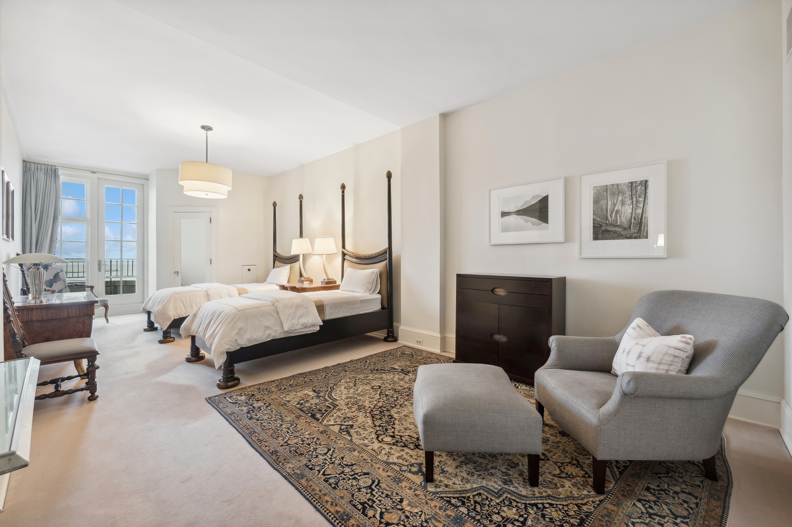 199 E LAKE SHORE Drive Unit: 10-11E