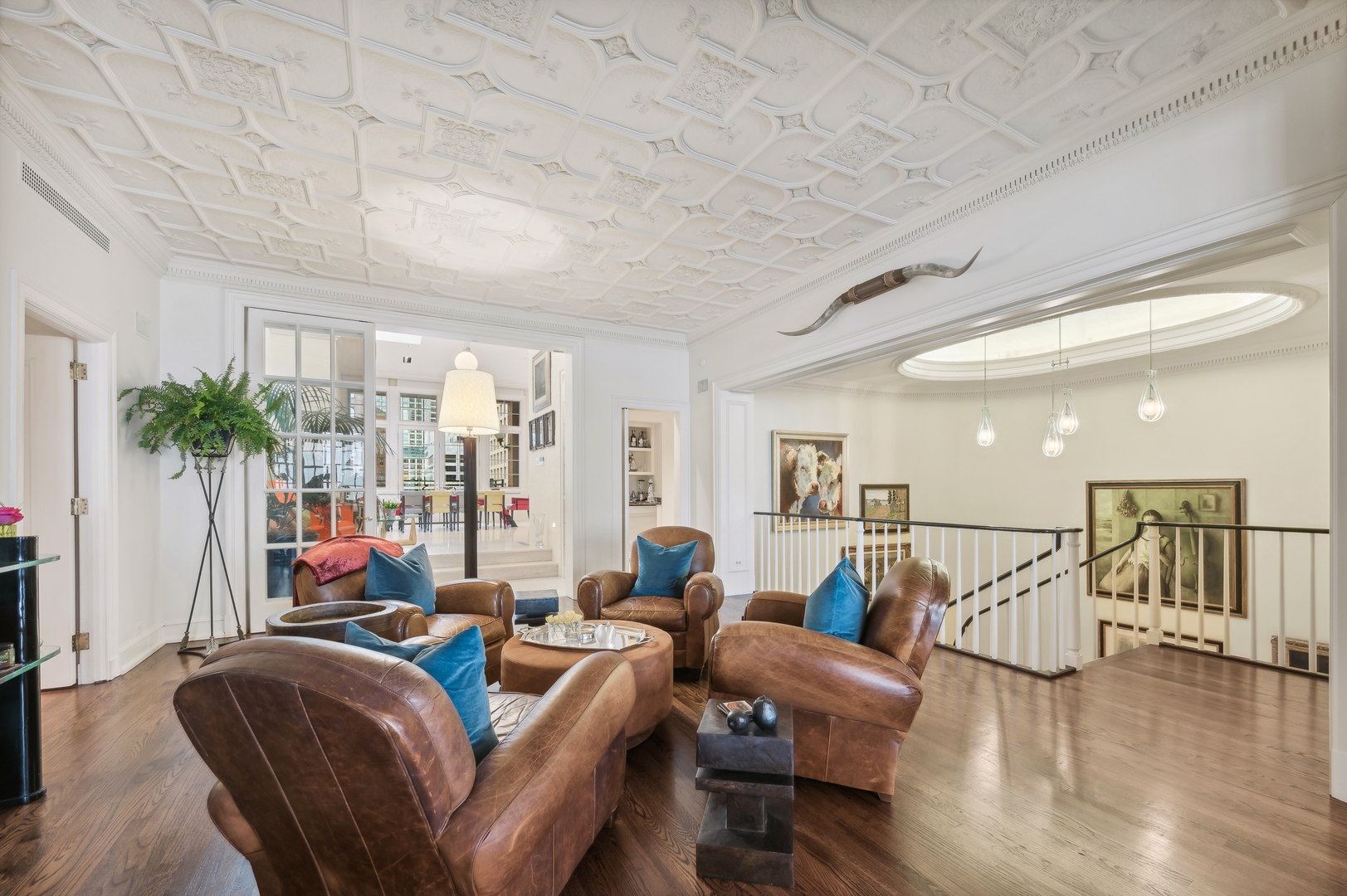 199 E LAKE SHORE Drive Unit: 10-11E