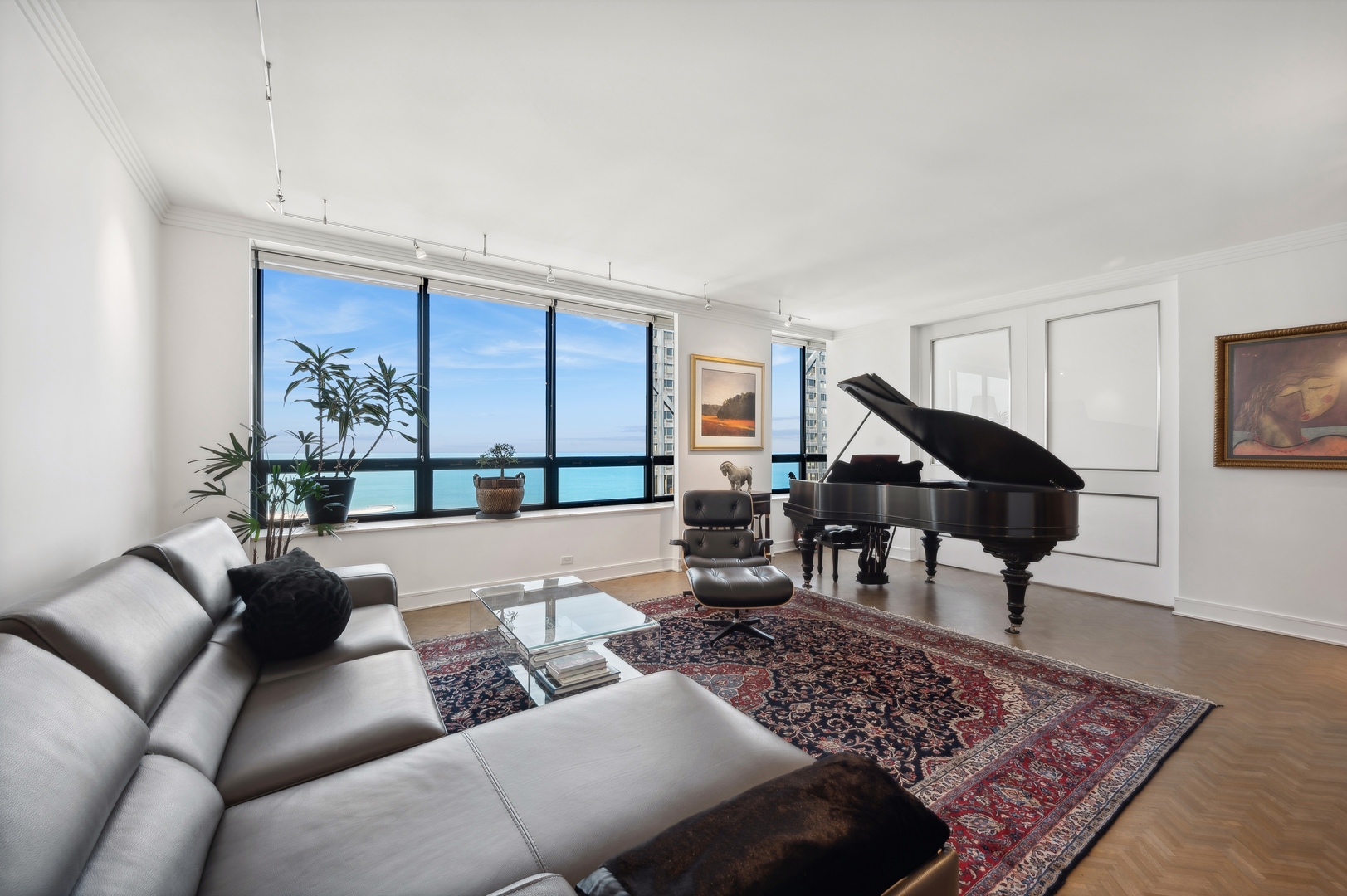 180 E PEARSON Street Unit: 4903