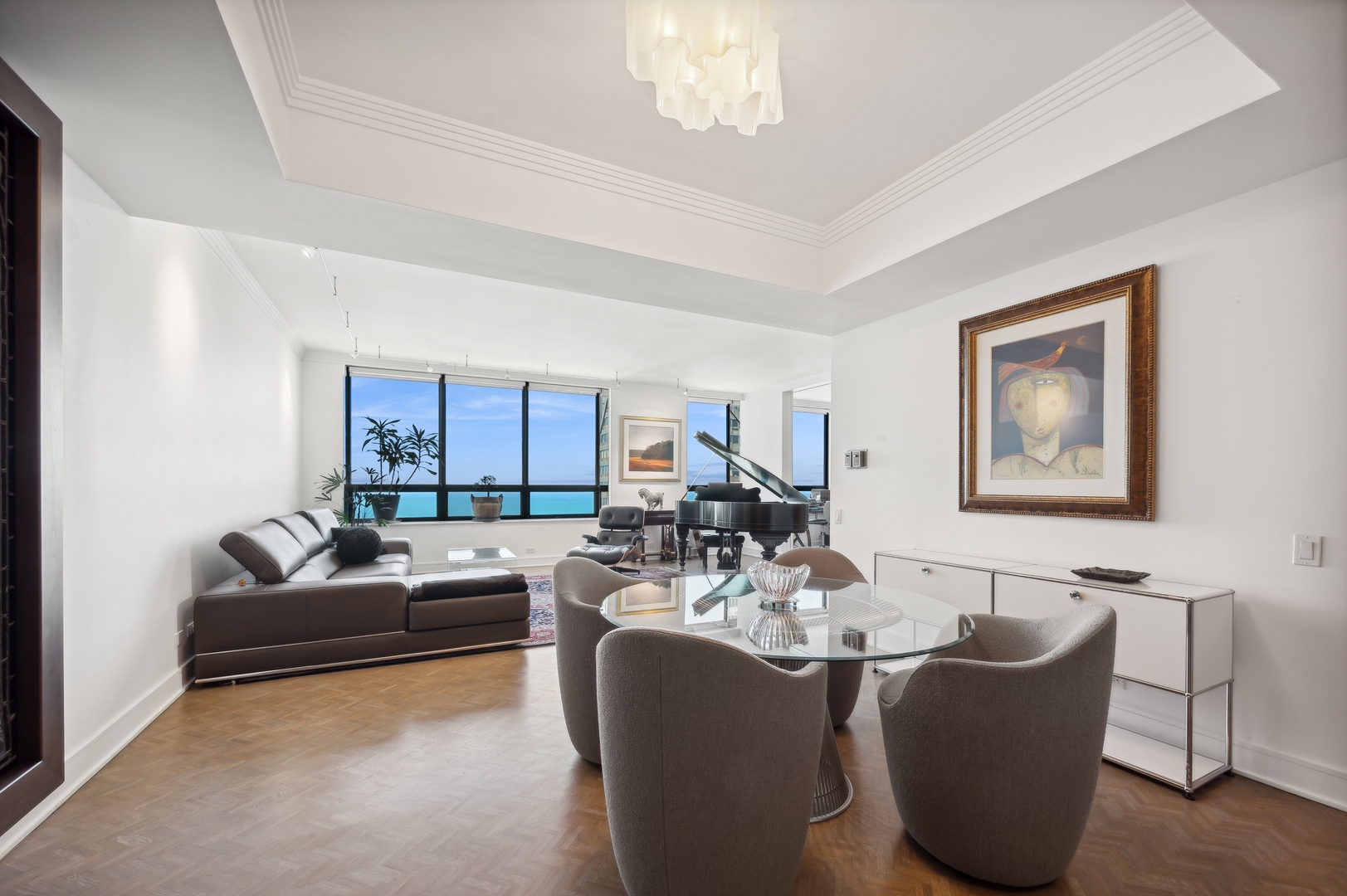 180 E PEARSON Street Unit: 4903