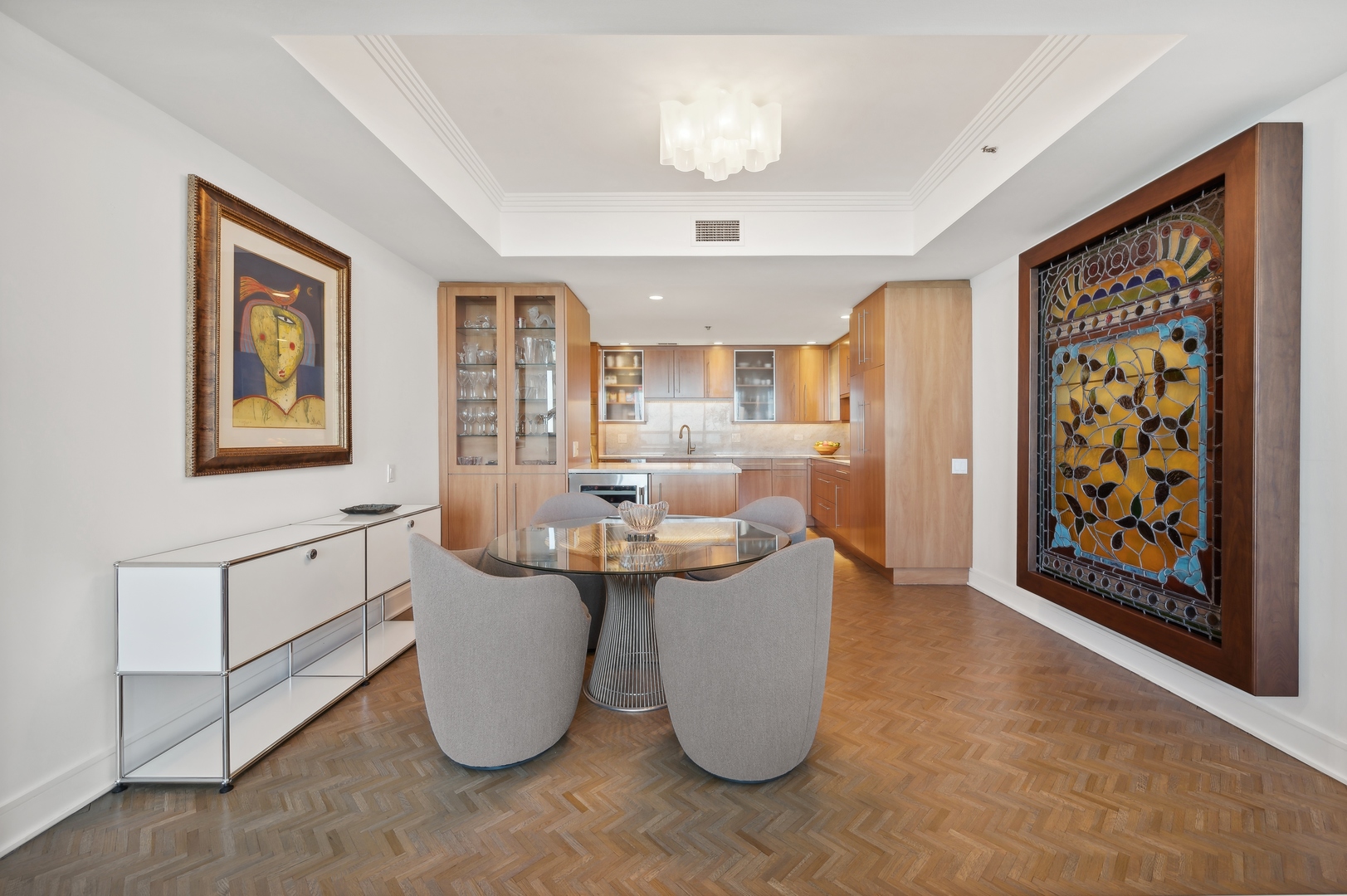 180 E PEARSON Street Unit: 4903