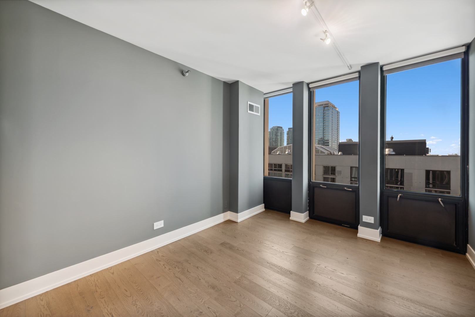 1230 N State Parkway Unit: 20C