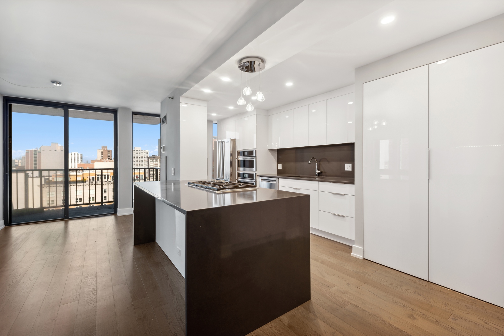 1230 N State Parkway Unit: 20C