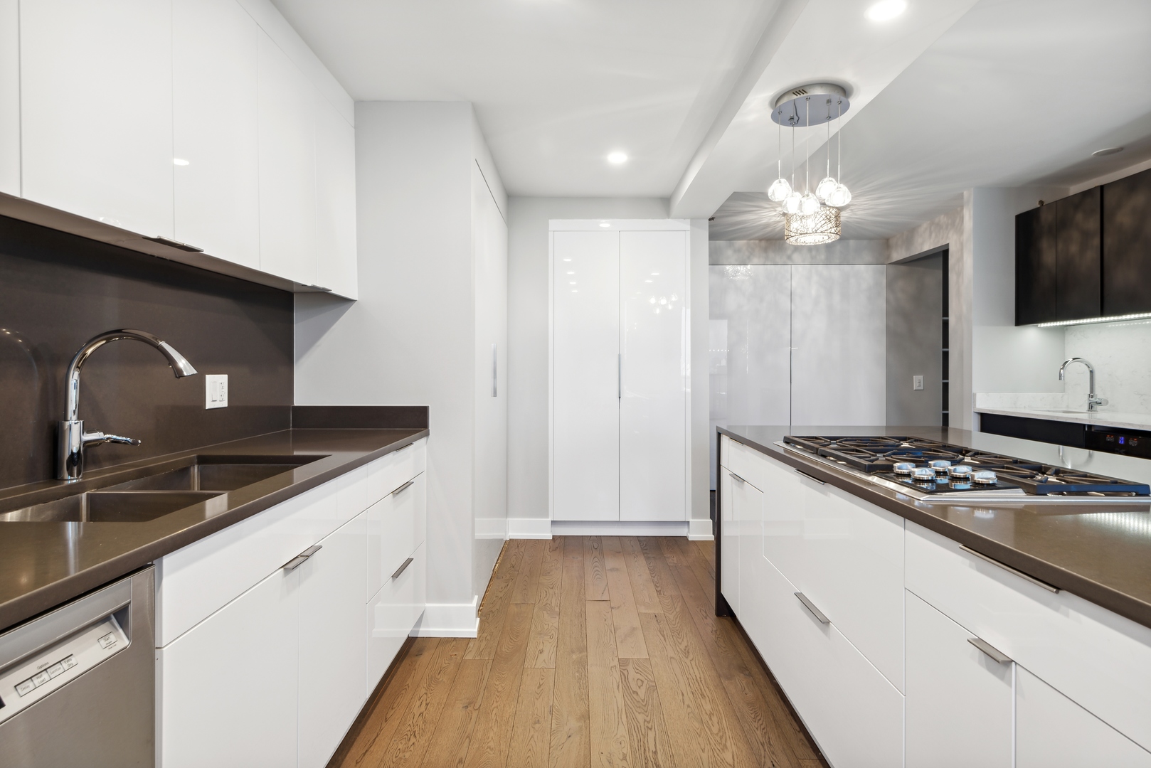 1230 N State Parkway Unit: 20C