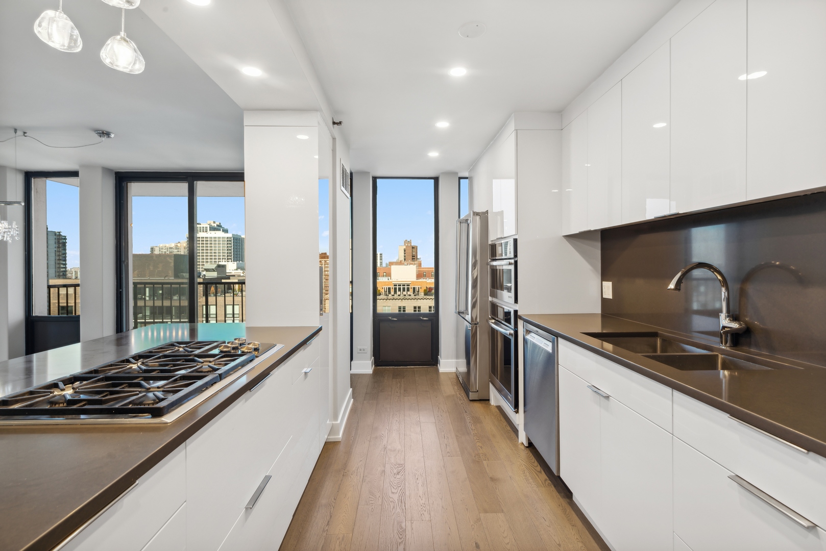 1230 N State Parkway Unit: 20C