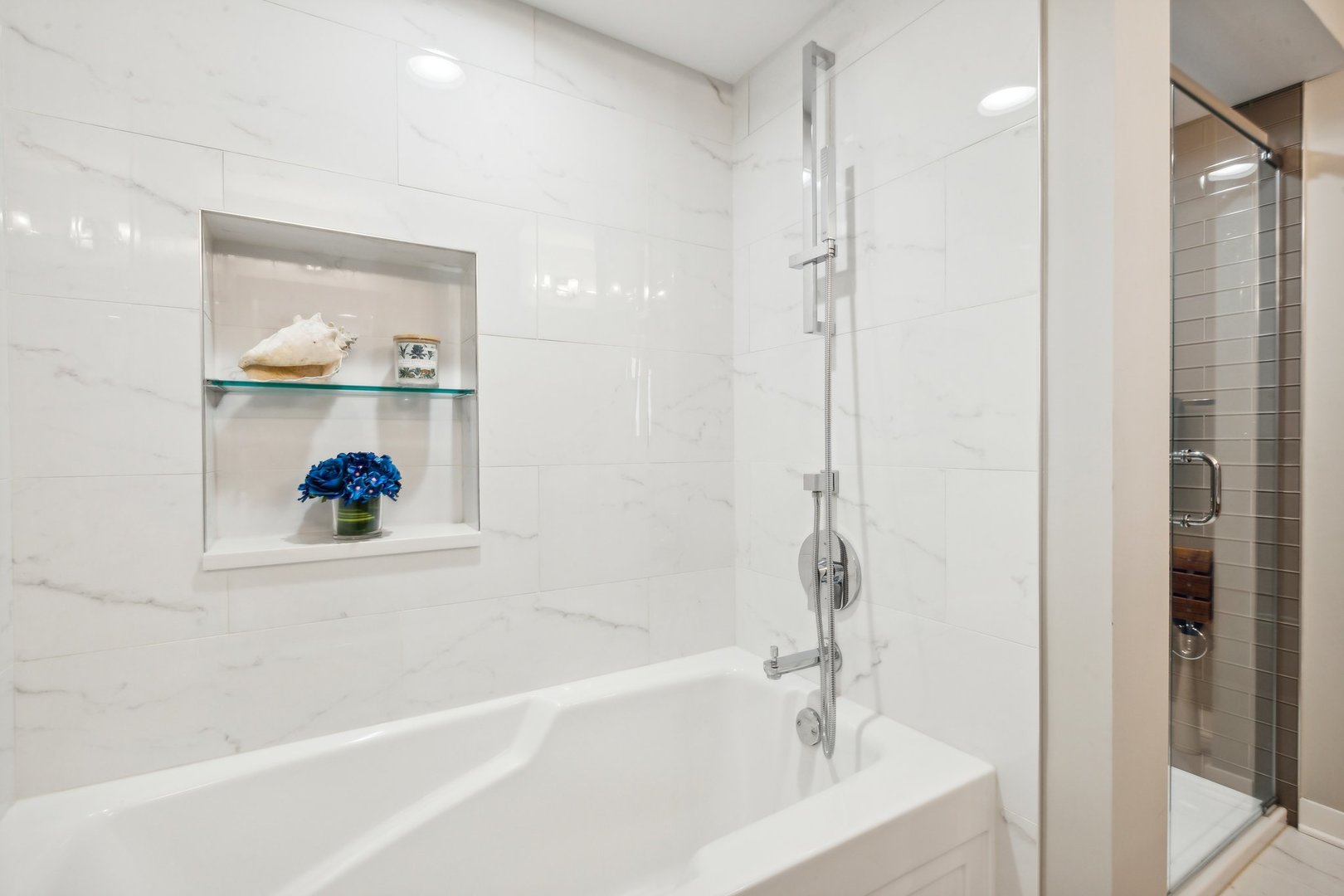 1640 Maple Avenue Unit: 1206