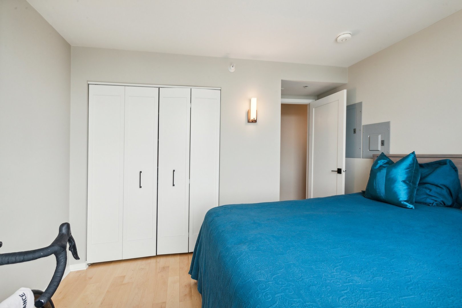 1640 Maple Avenue Unit: 1206