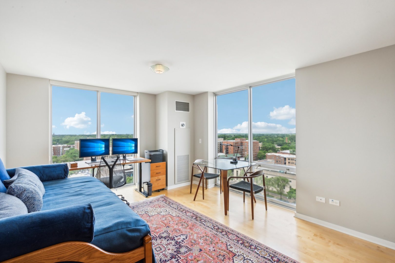 1640 Maple Avenue Unit: 1206