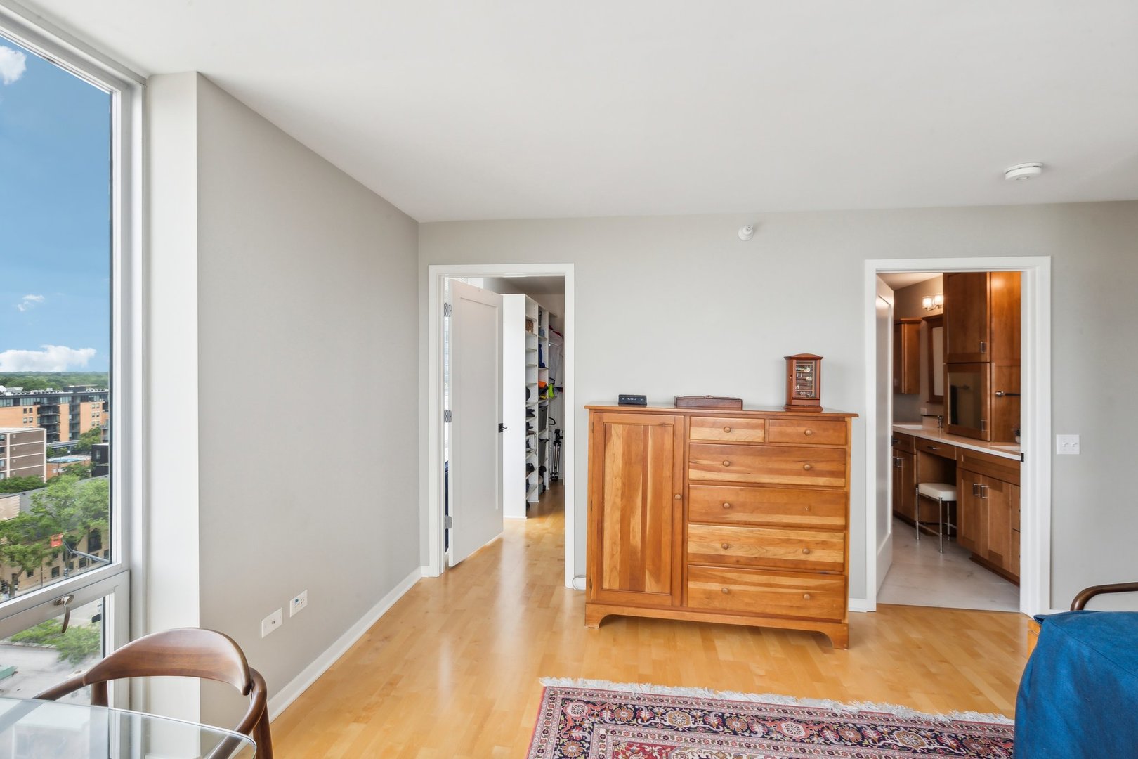 1640 Maple Avenue Unit: 1206