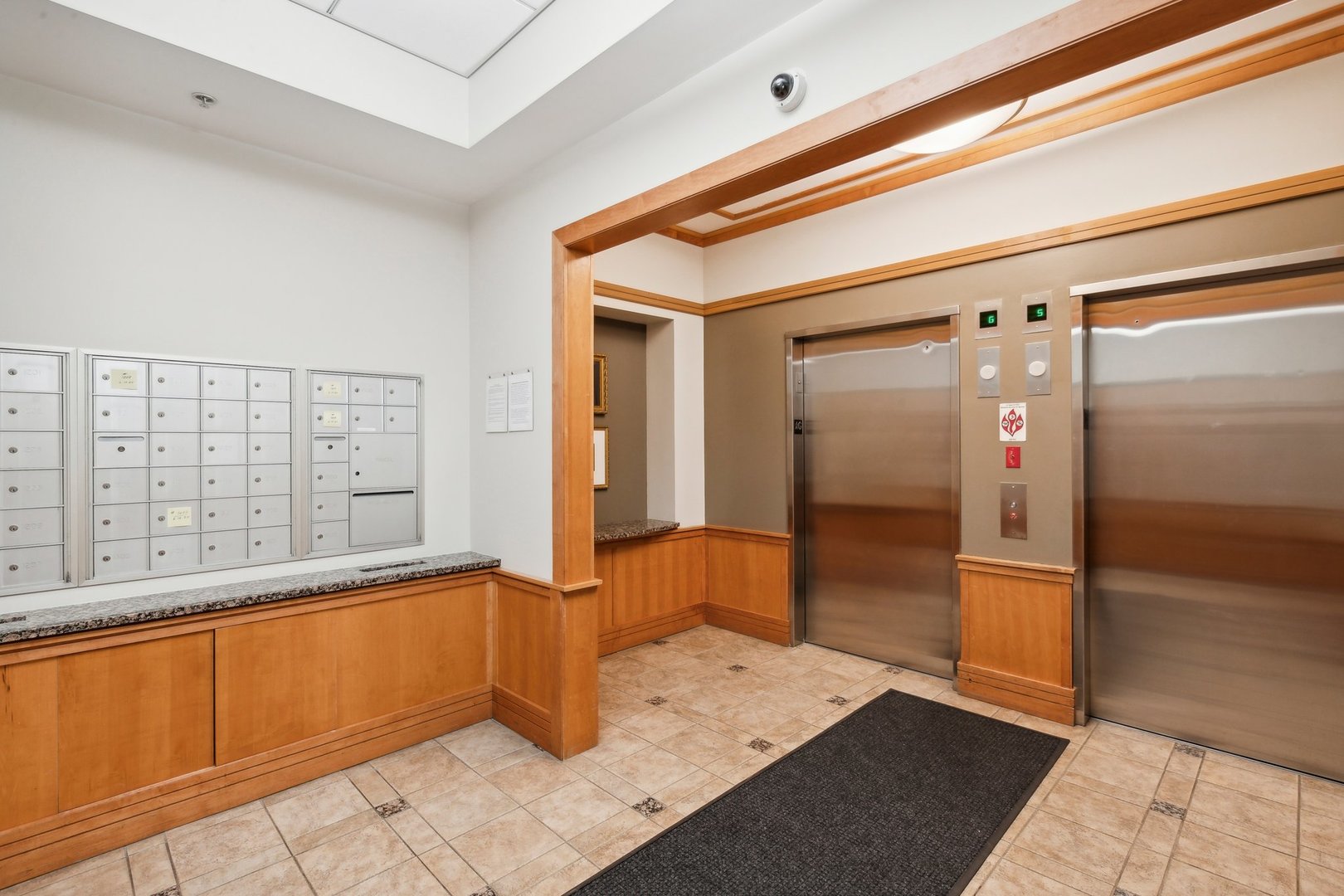 1640 Maple Avenue Unit: 1206