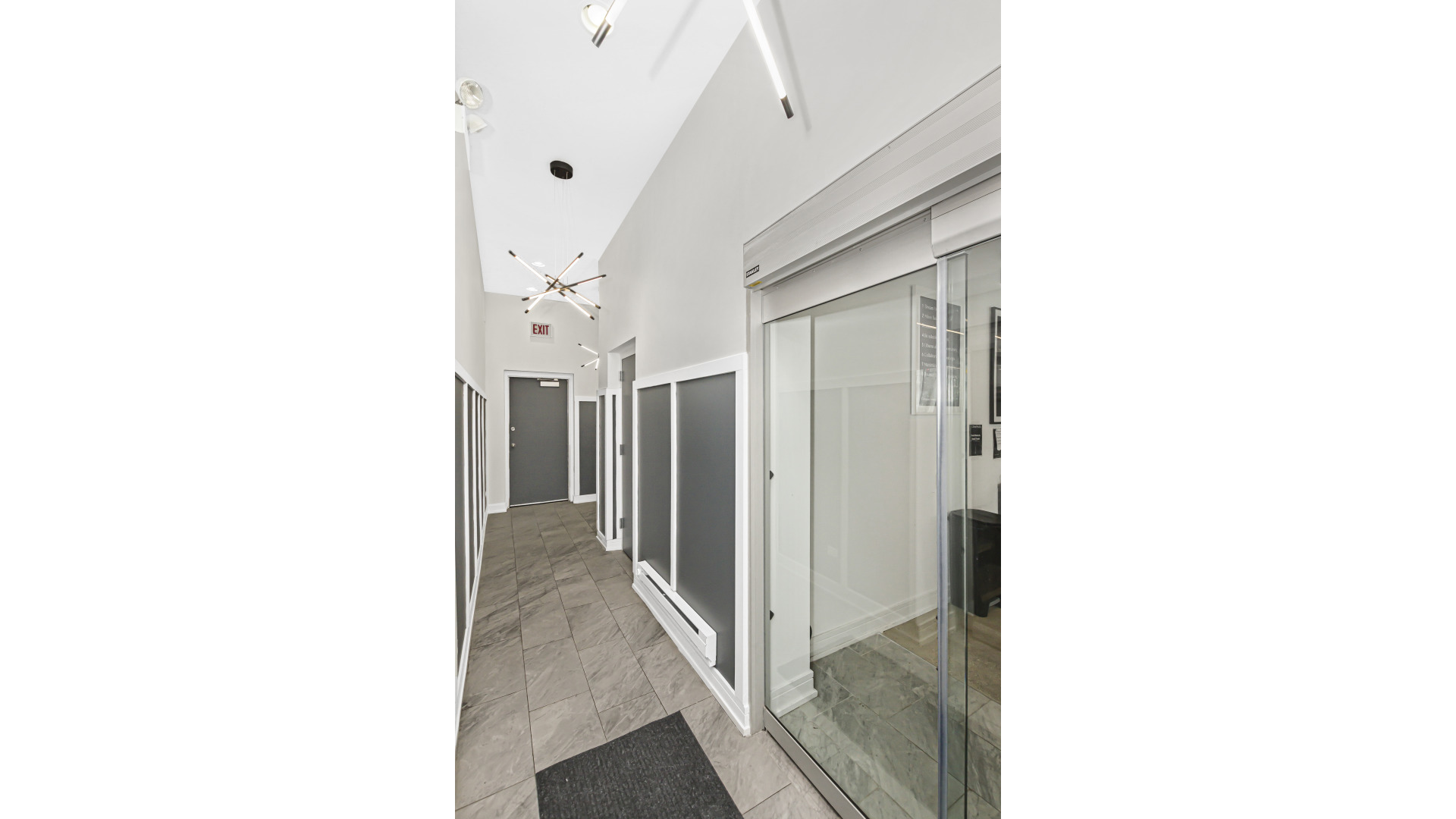 2006 W WEBSTER Avenue Unit: 1