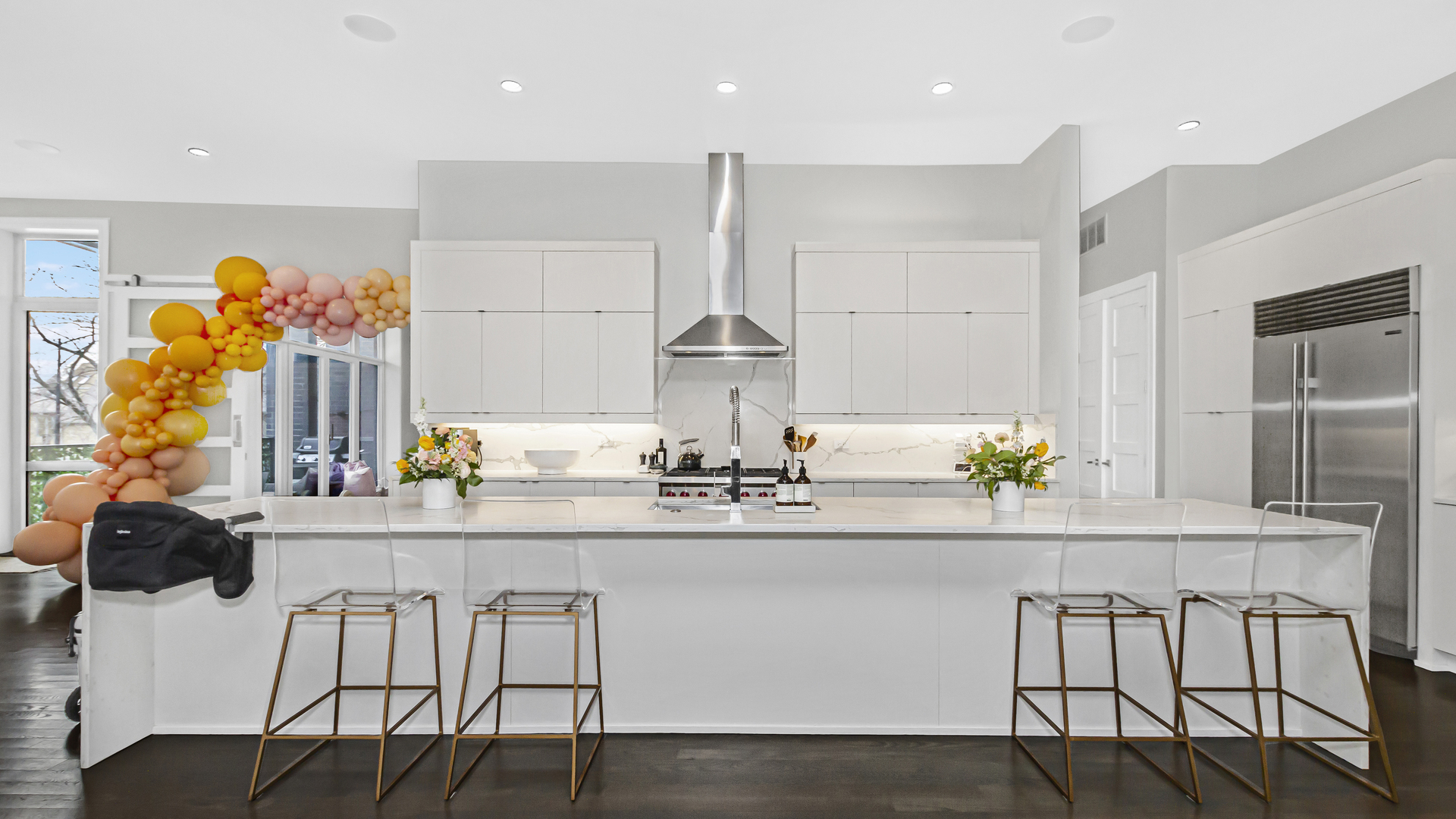 2006 W WEBSTER Avenue Unit: 1