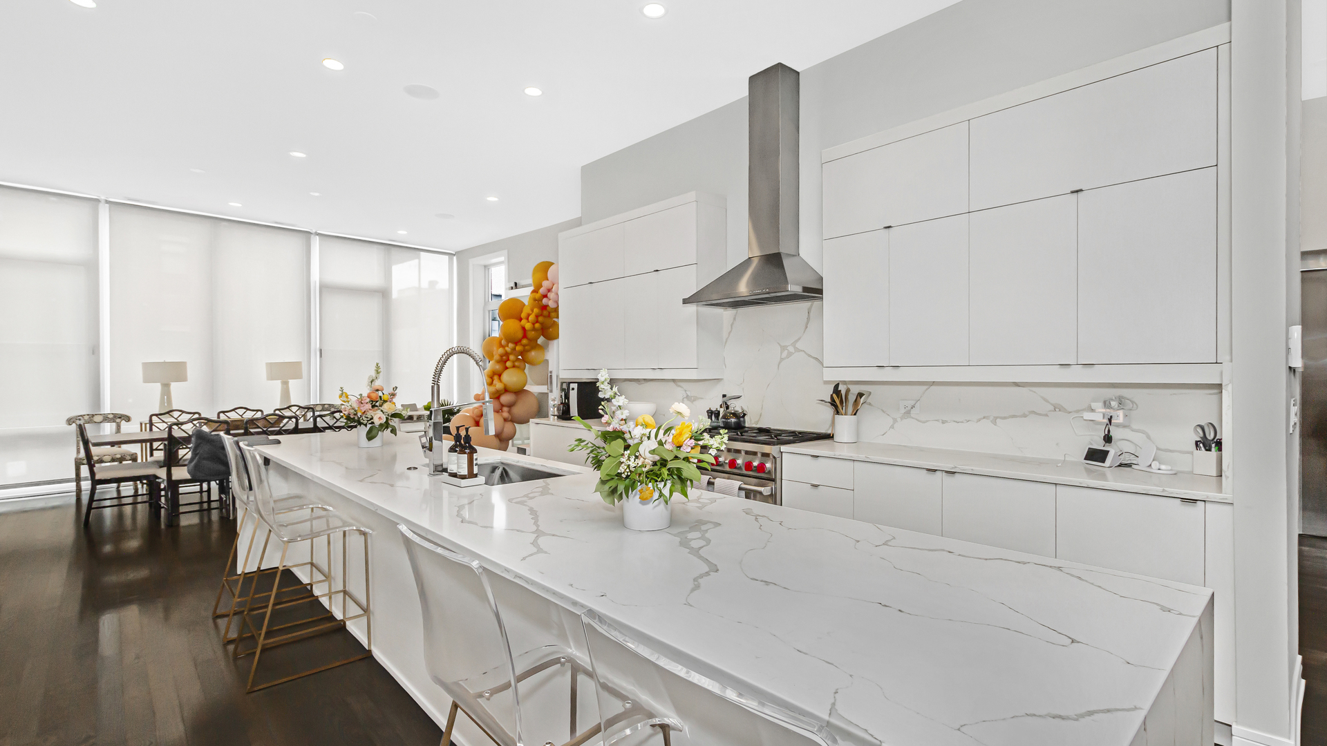2006 W WEBSTER Avenue Unit: 1