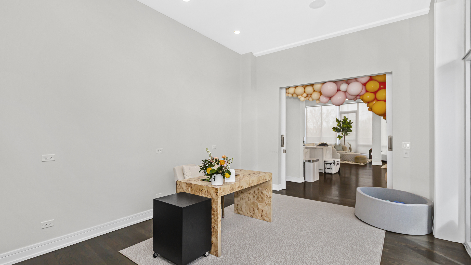 2006 W WEBSTER Avenue Unit: 1