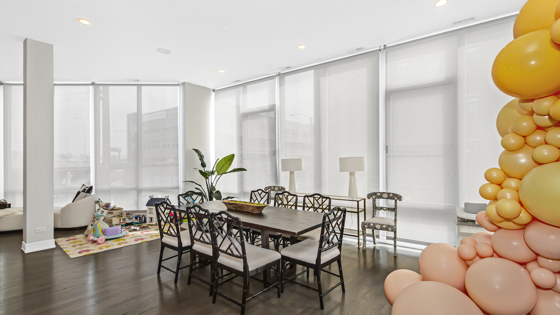 2006 W WEBSTER Avenue Unit: 1