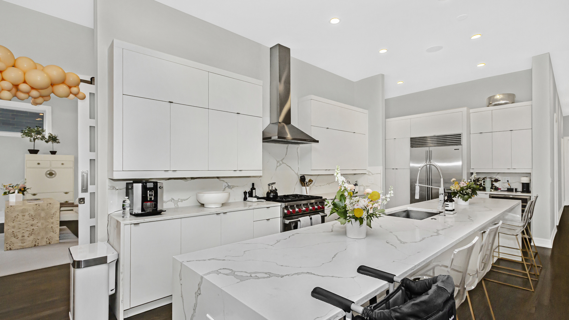 2006 W WEBSTER Avenue Unit: 1