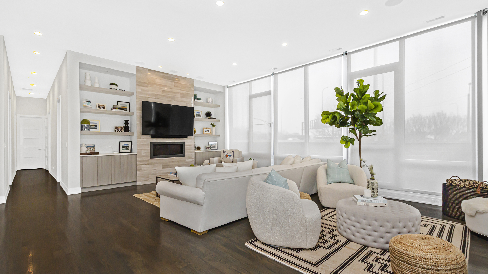 2006 W WEBSTER Avenue Unit: 1