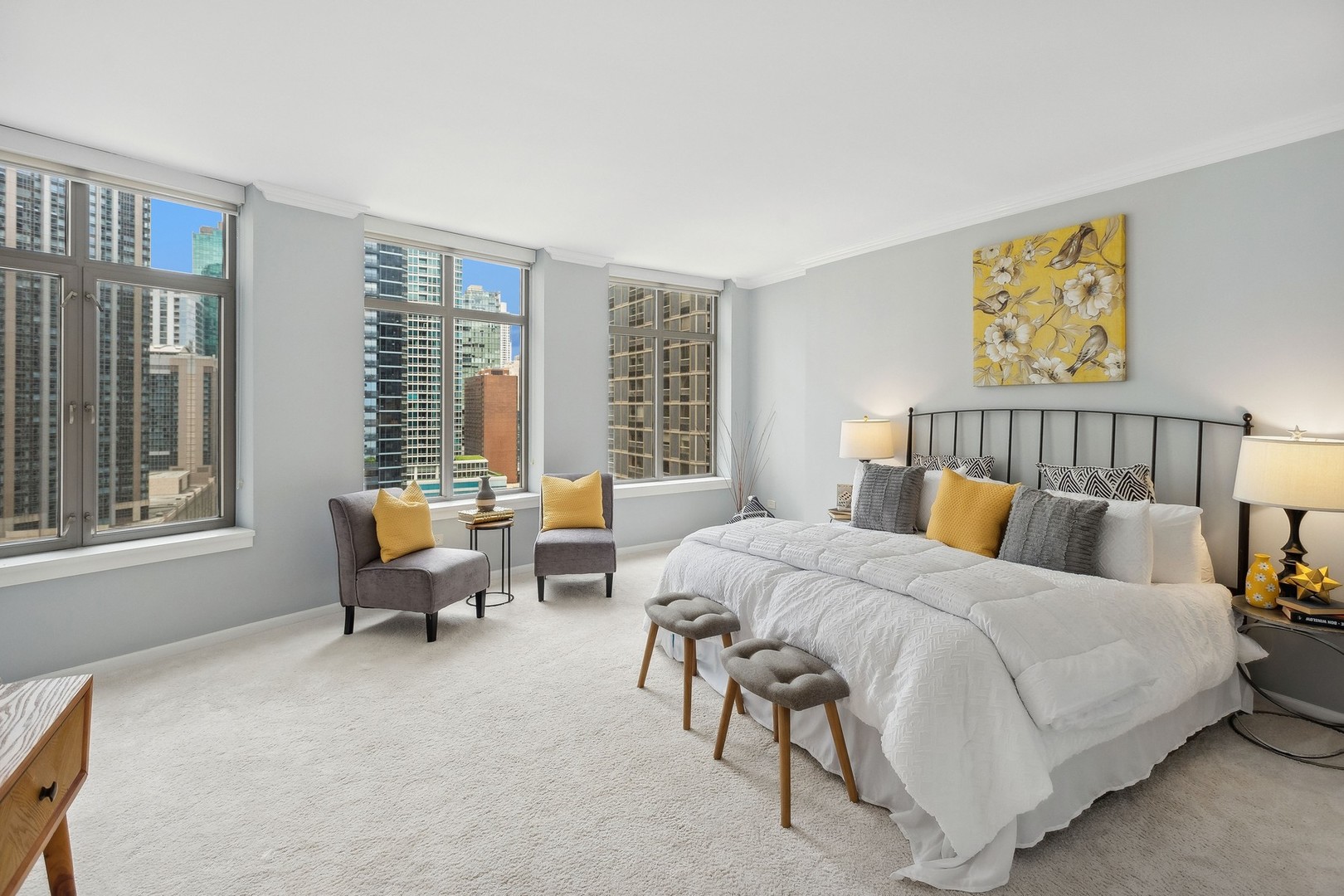 530 N LAKE SHORE Drive Unit: 2009