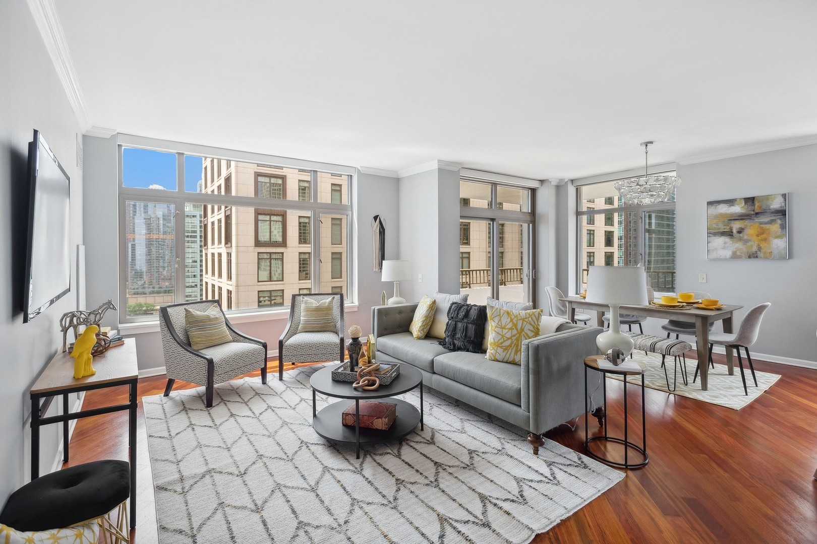 530 N LAKE SHORE Drive Unit: 2009