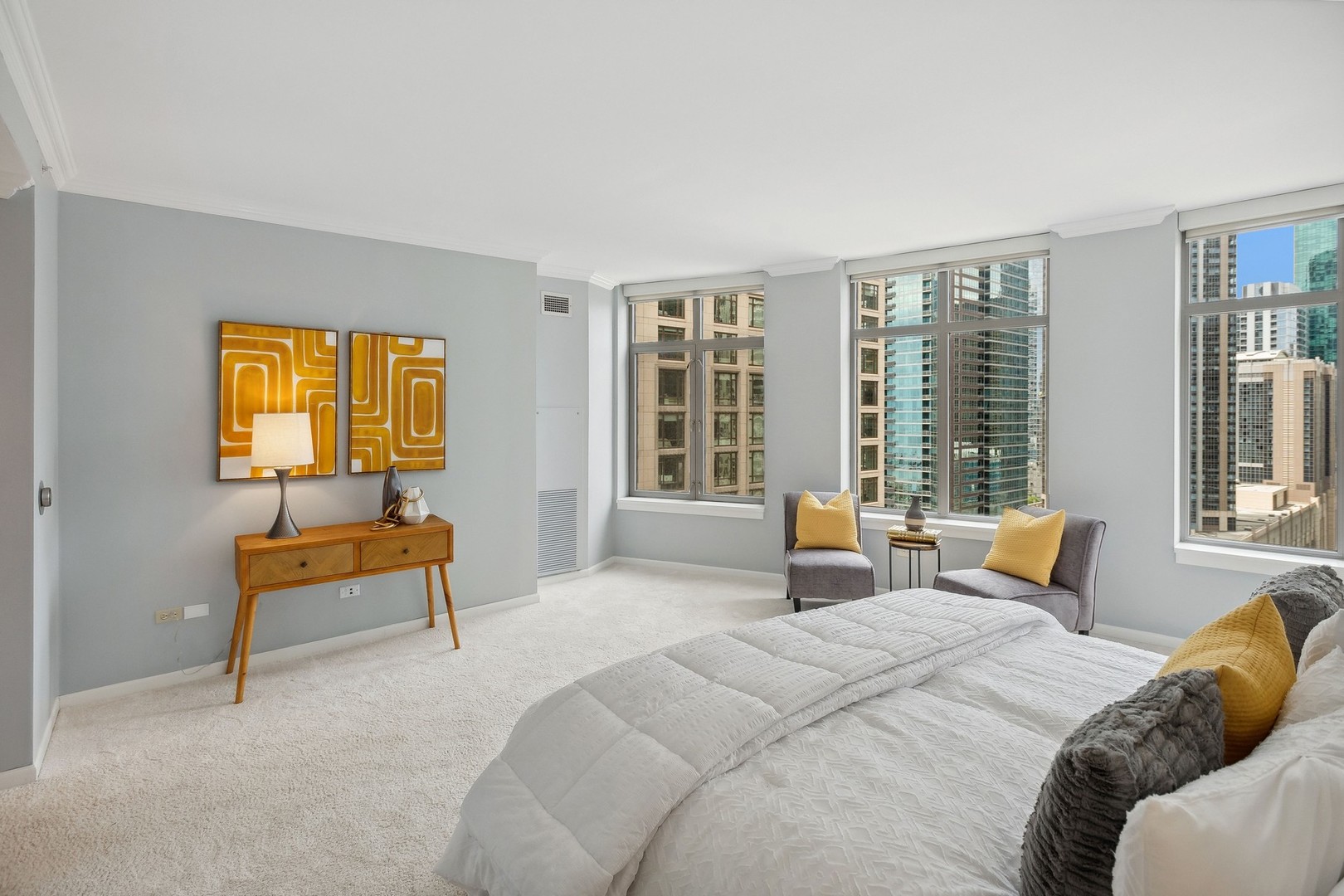 530 N LAKE SHORE Drive Unit: 2009