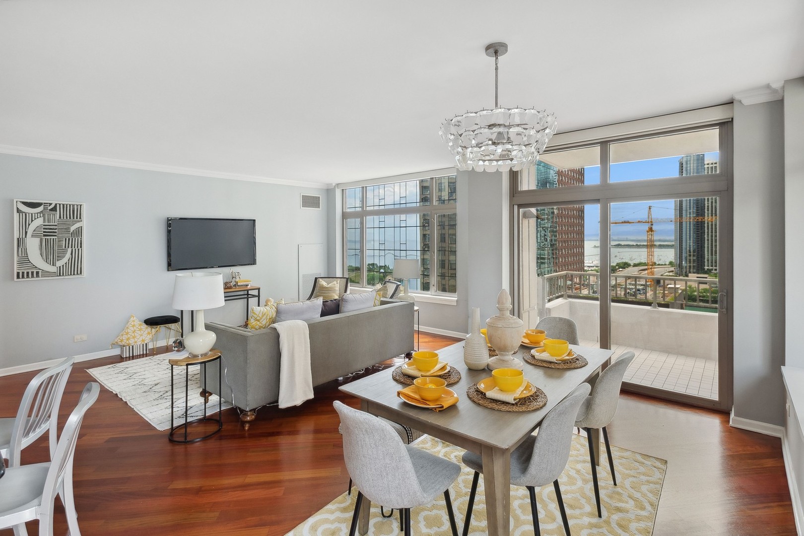 530 N LAKE SHORE Drive Unit: 2009