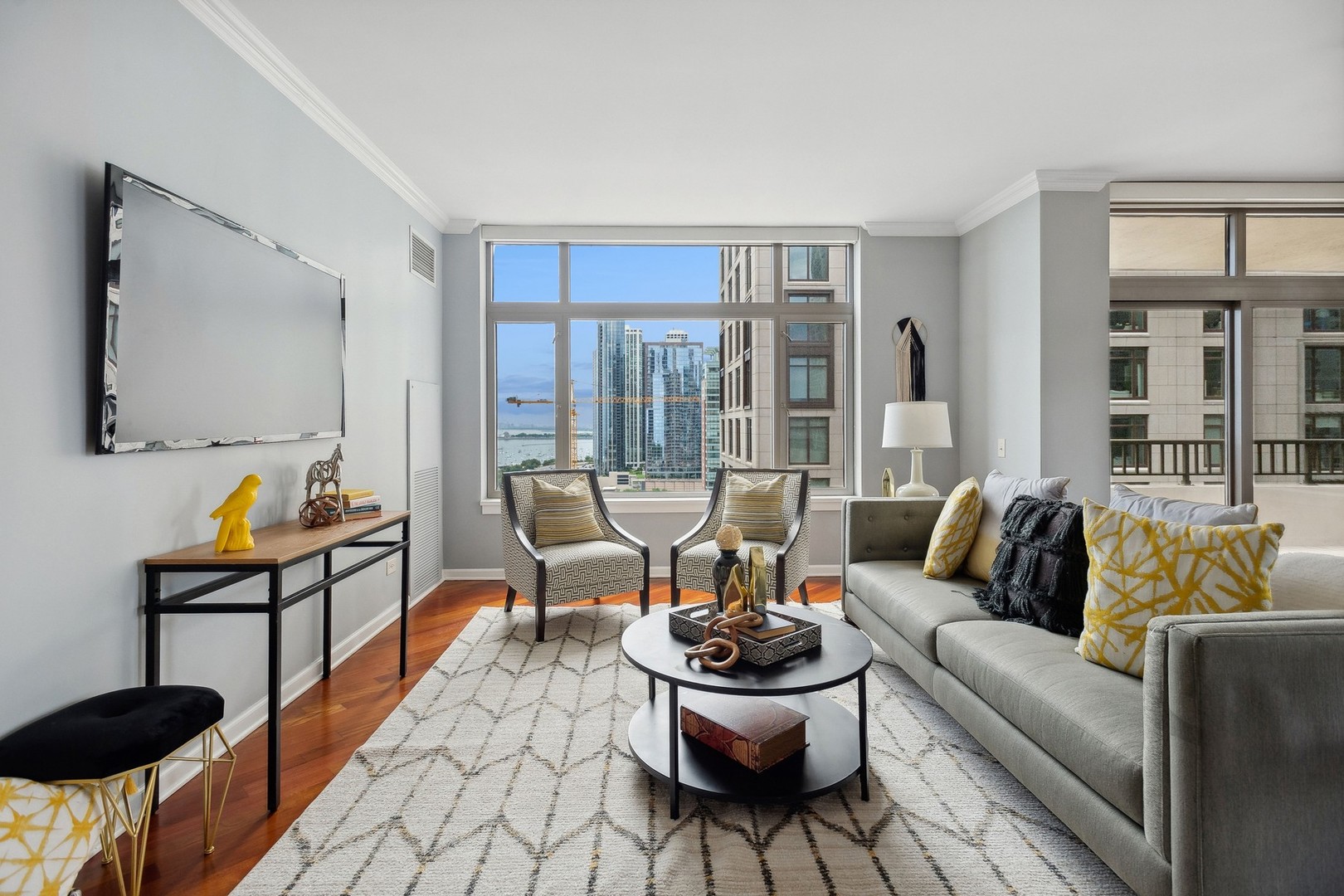 530 N LAKE SHORE Drive Unit: 2009