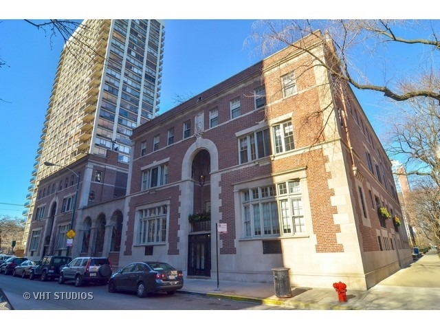 50 W SCHILLER Street Unit: H1