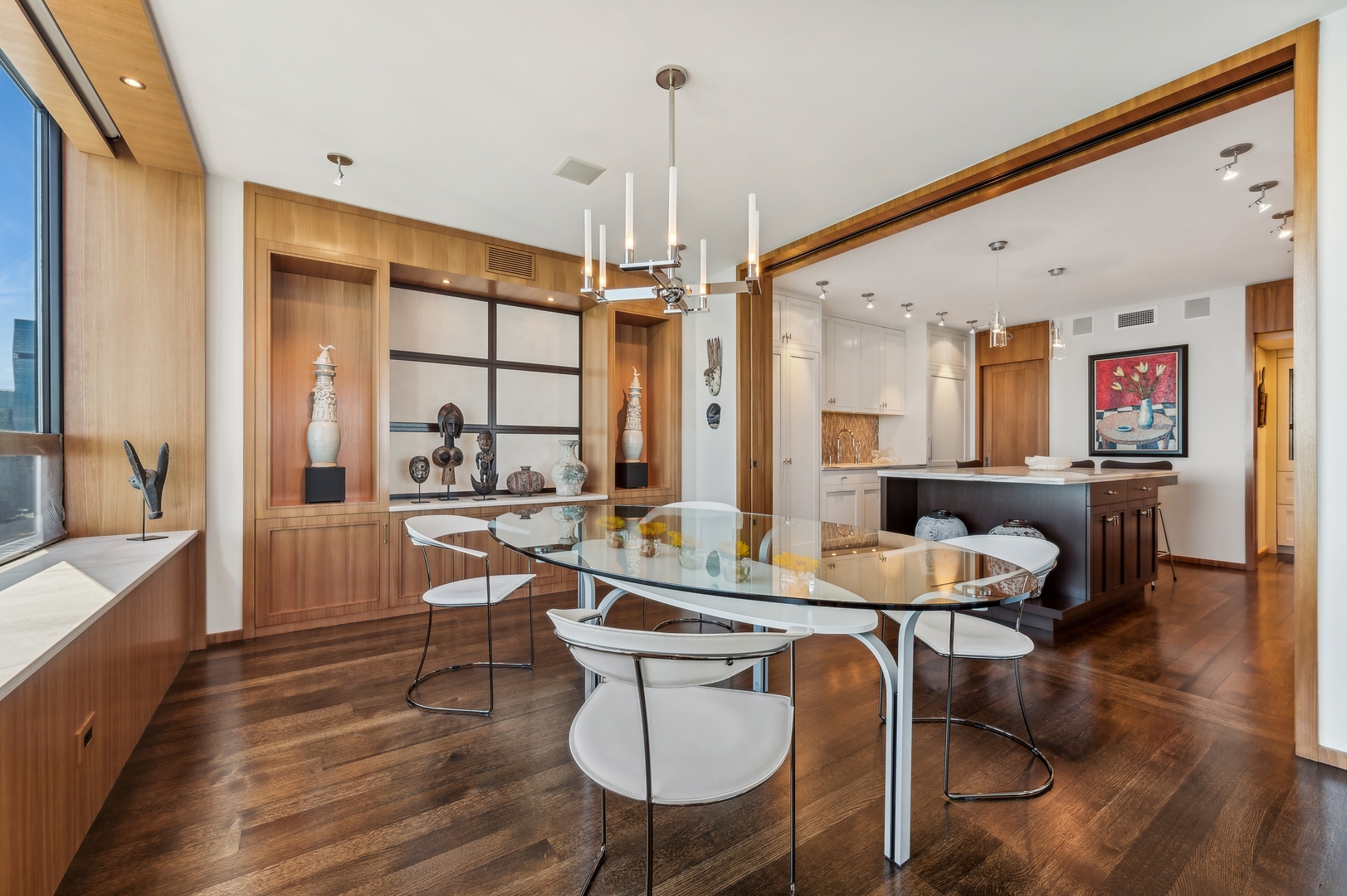 180 E PEARSON Street Unit: 4904