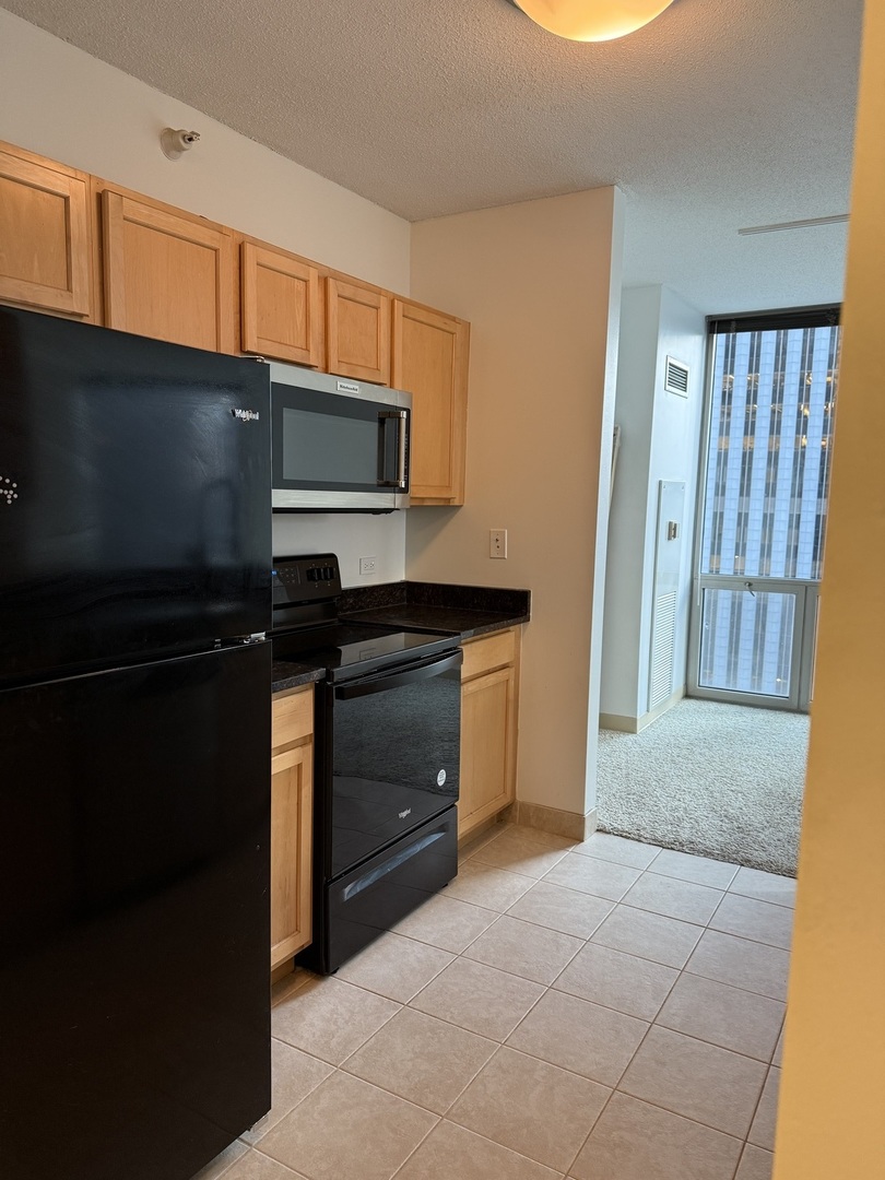 222 N COLUMBUS Drive Unit: 2102