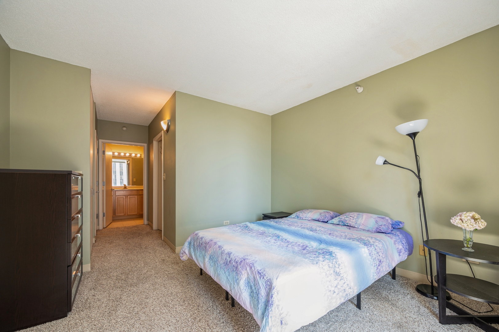 222 N COLUMBUS Drive Unit: 2102
