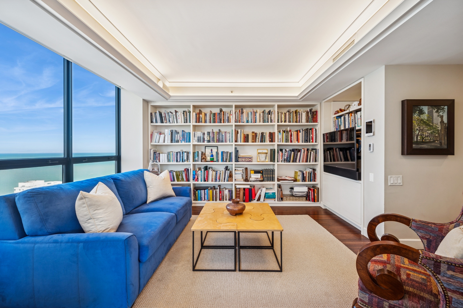 180 E PEARSON Street Unit: 3701