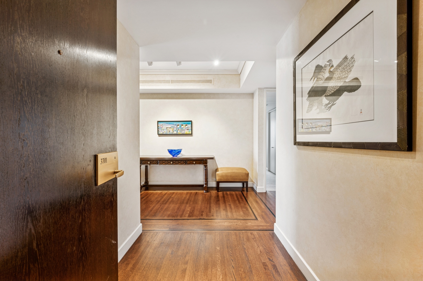 180 E PEARSON Street Unit: 3701