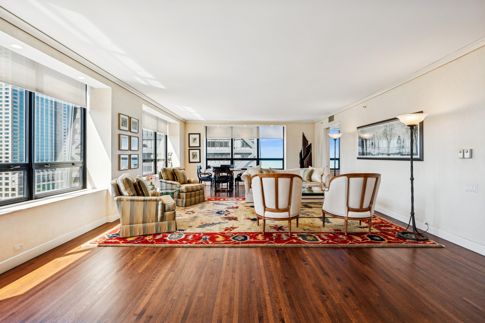 180 E PEARSON Street Unit: 3701