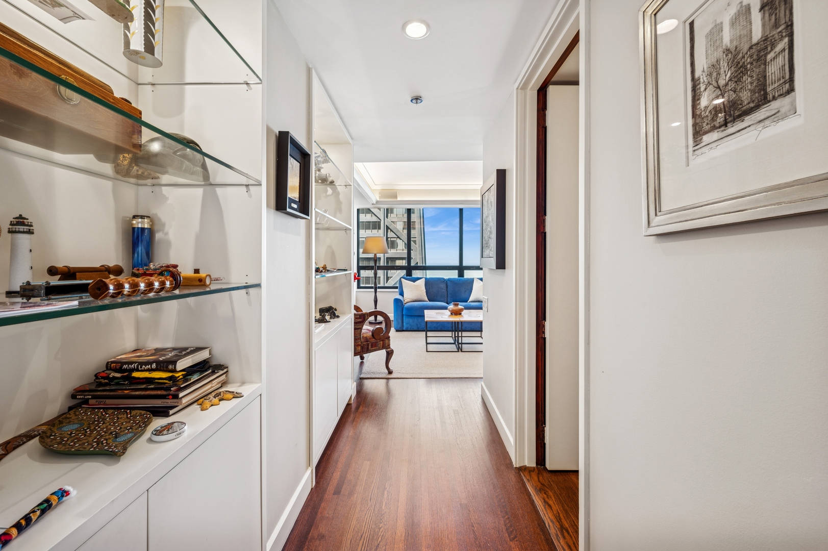 180 E PEARSON Street Unit: 3701