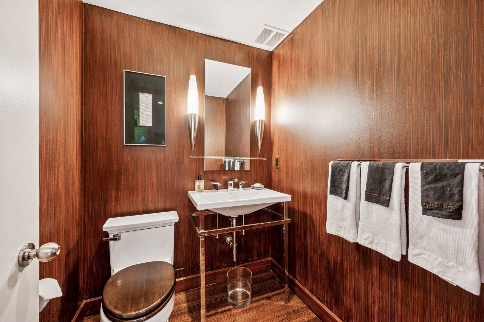 180 E PEARSON Street Unit: 3701