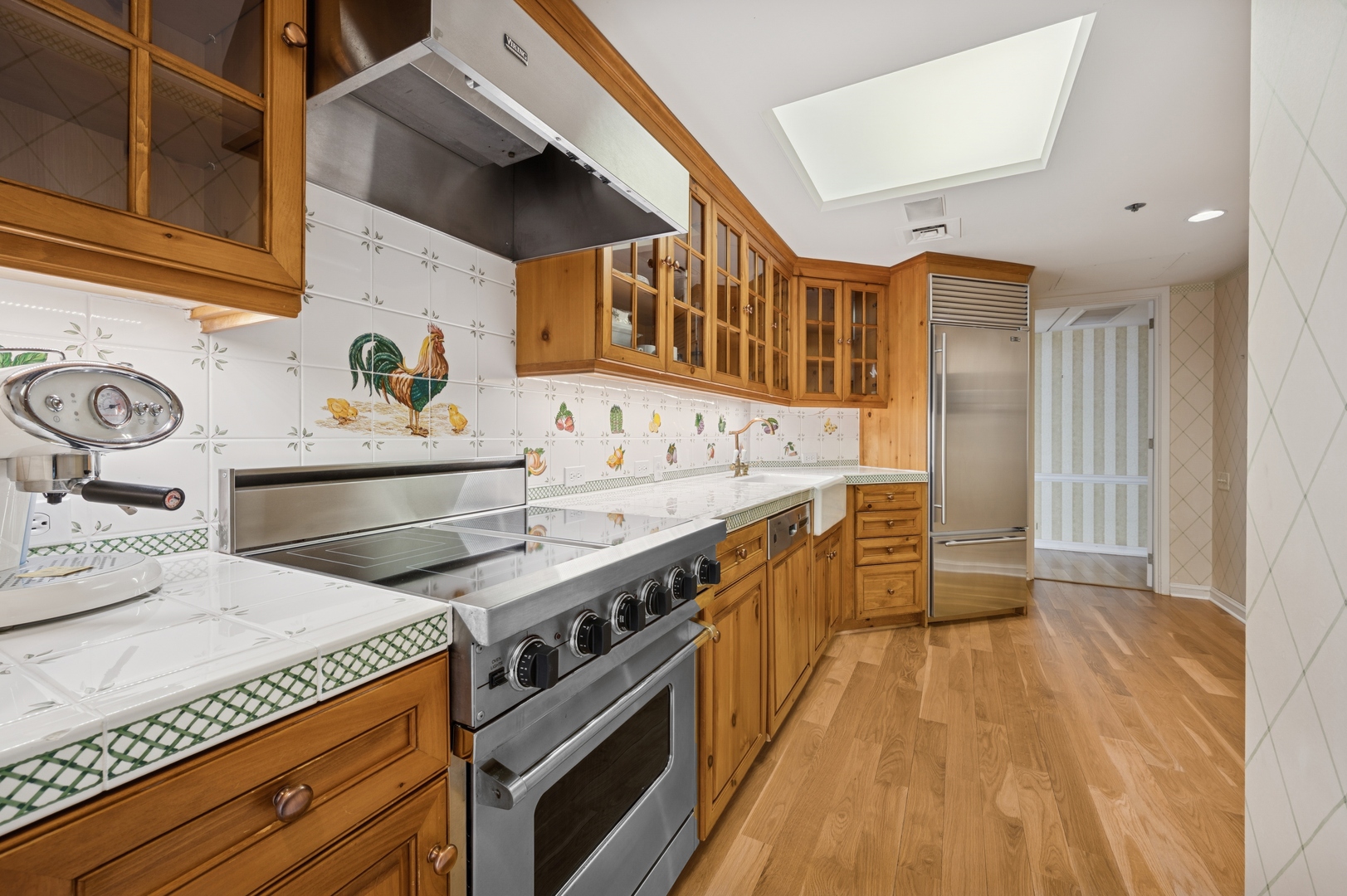 950 N Michigan Avenue Unit: 4401