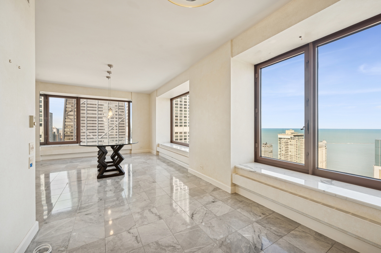 161 E Chicago Avenue Unit: 32A