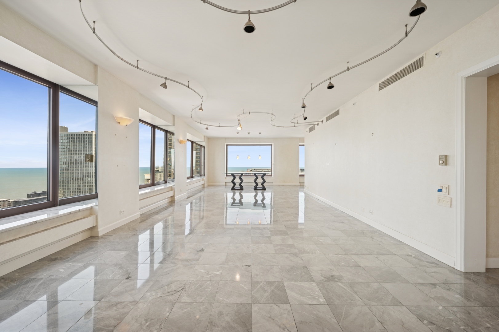 161 E Chicago Avenue Unit: 32A
