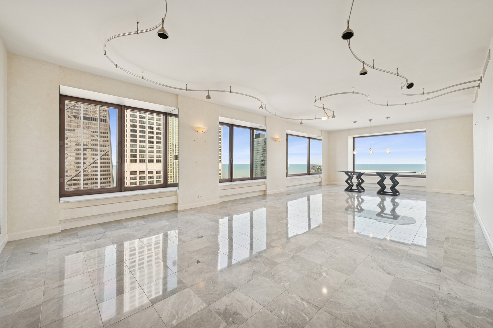 161 E Chicago Avenue Unit: 32A