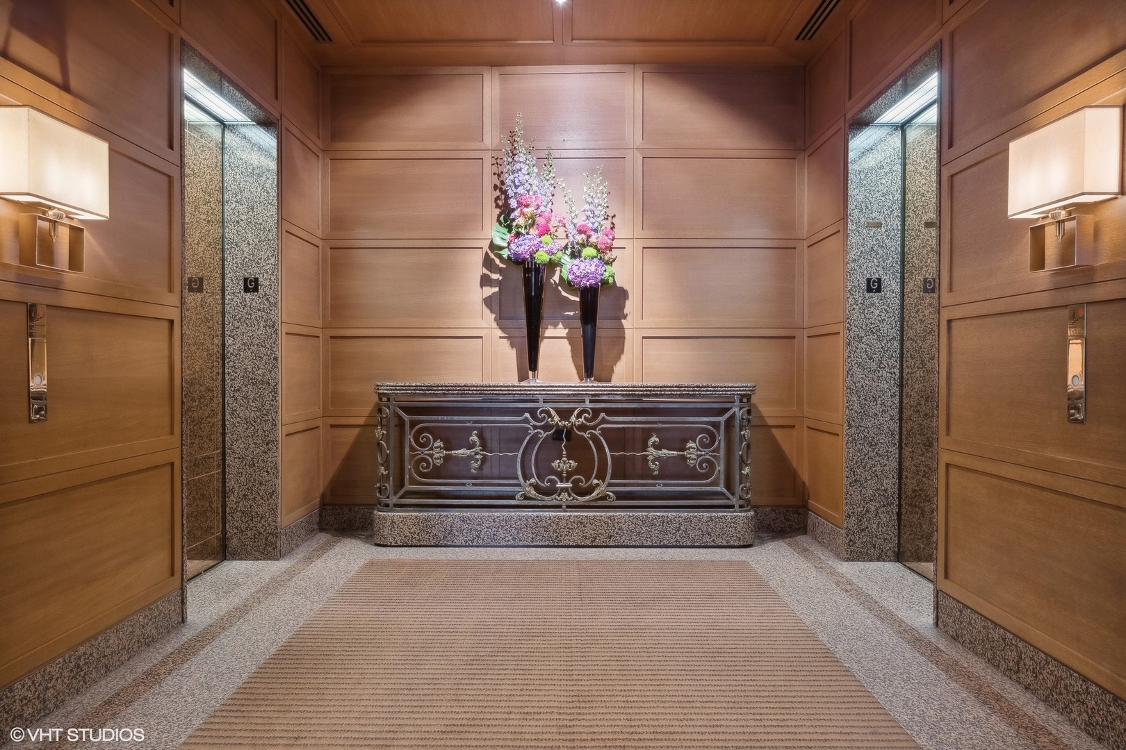 161 E Chicago Avenue Unit: 29DE