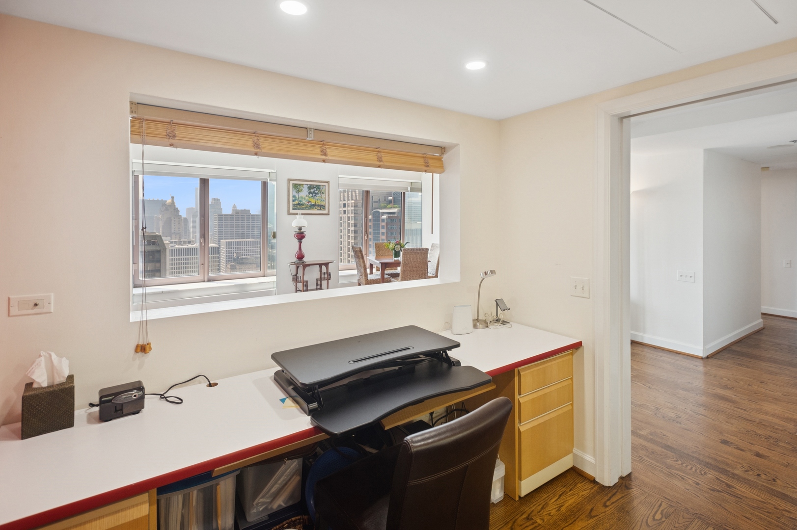 161 E Chicago Avenue Unit: 29DE
