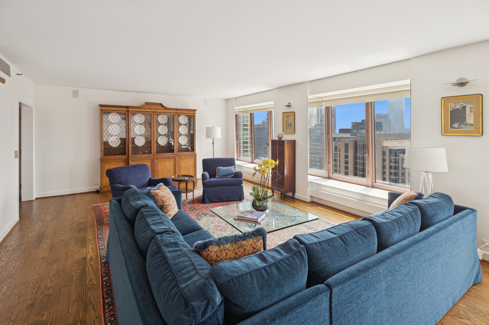 161 E Chicago Avenue Unit: 29DE