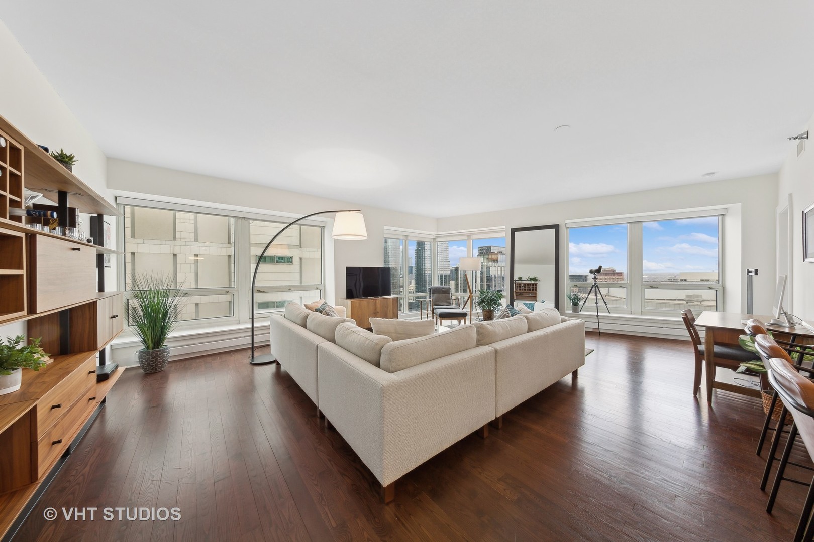 57 E Delaware Place Unit: 3401