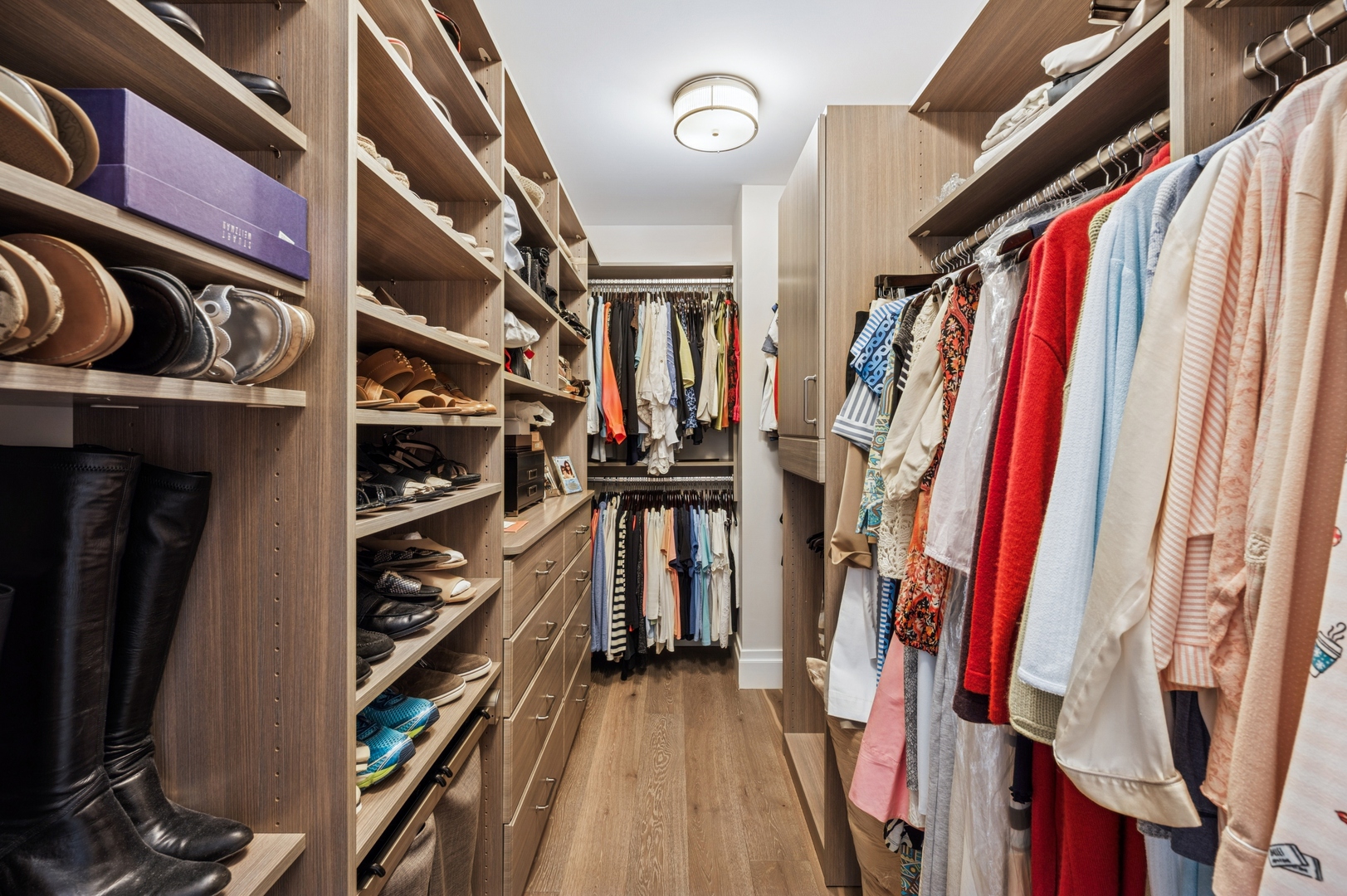 180 E PEARSON Street Unit: 5603