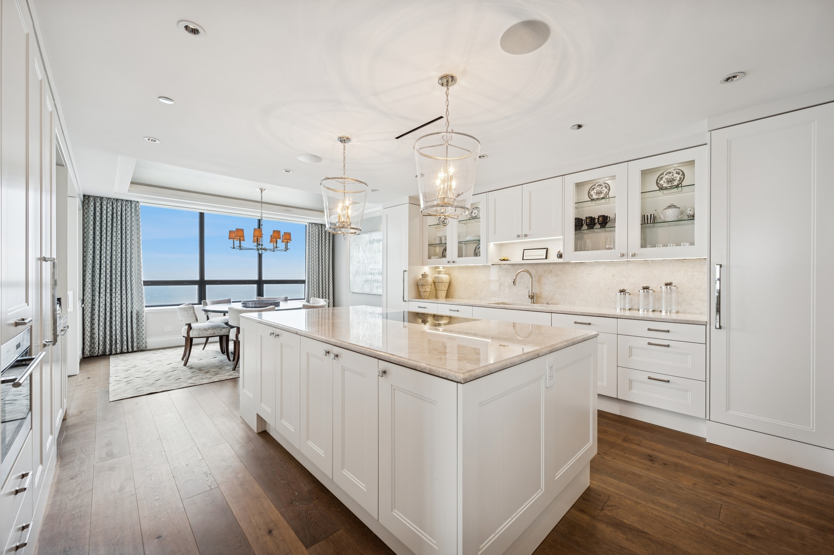 180 E PEARSON Street Unit: 5603