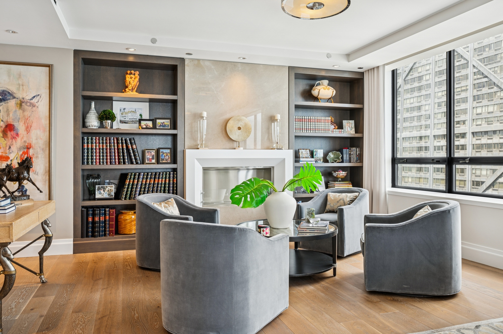 180 E PEARSON Street Unit: 5603